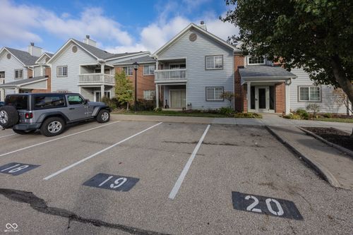 unit-205-8410 Glenwillow Ln, Indianapolis, IN, 46278-2291 | Card Image