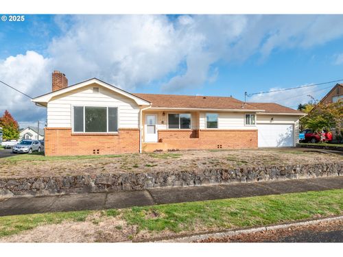 801 Cowlitz Way, Kelso, WA, 98626-4434 | Card Image