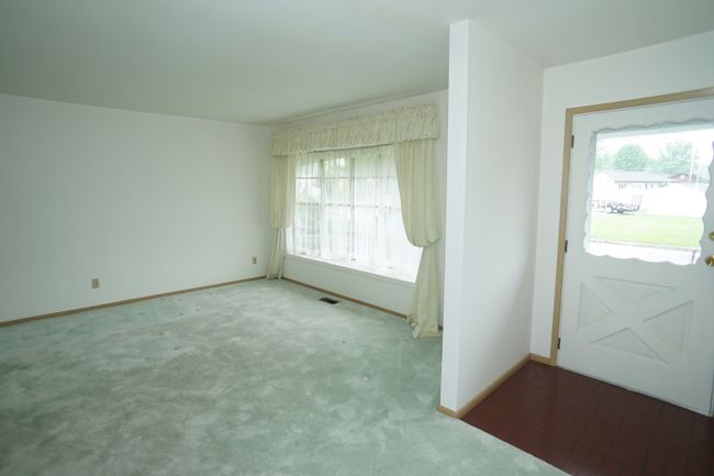 28 Circle Ln, House other with 3 bedrooms, 3 bathrooms and null parking in Batesville IN | Image 4