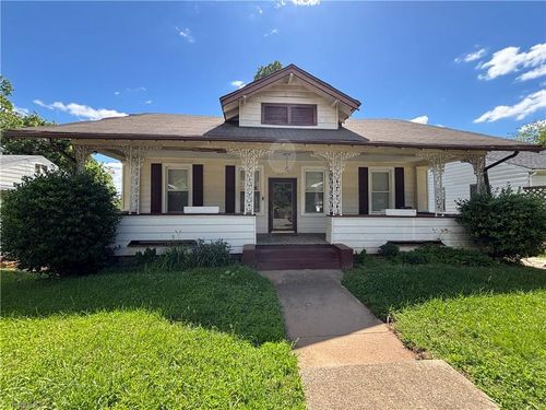 517 N Cameron Ave, Winston Salem, NC, 27101-3301 | Card Image