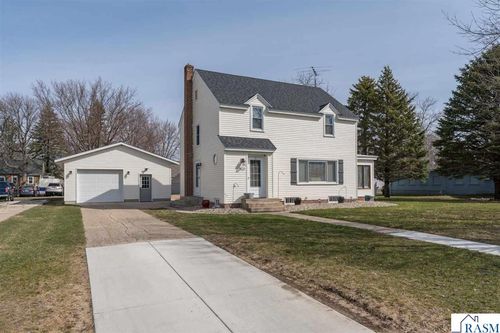 605 W Alden St, Arlington, MN, 55307-2212 | Card Image