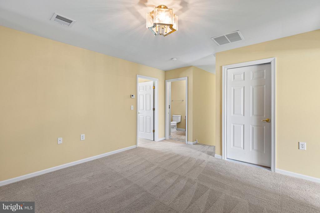 Residential in MIDDLETOWN 2