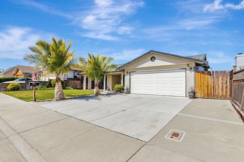 1650 Bella Vista Dr, Hollister, CA, 95023 | Card Image