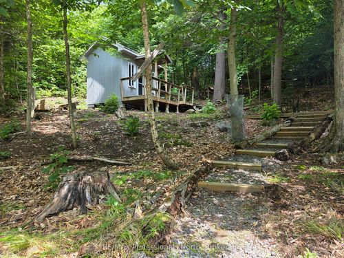 208 N Bay Lake Rd, Emsdale, ON, P0A1J0 | Card Image