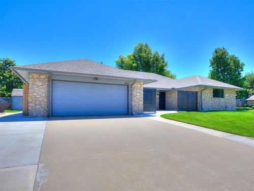 2504 W Vail Court, Yukon, OK, 73099 | Card Image