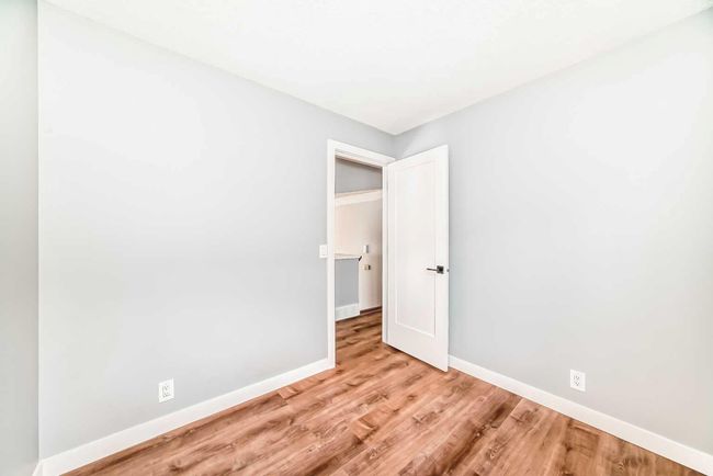 11 Cedargrove Way Sw, House other with 4 bedrooms, 3 bathrooms and 2 parking in Calgary AB | Image 23
