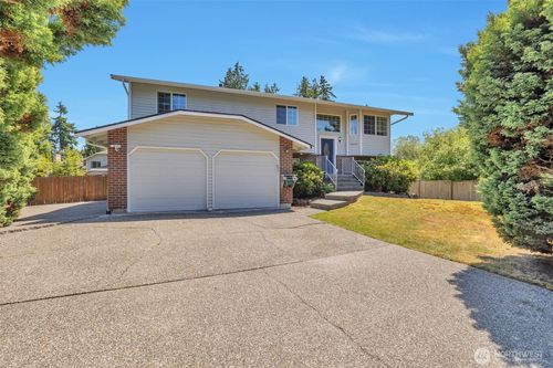 7906 211 Place Sw, Edmonds, WA, 98026 | Card Image