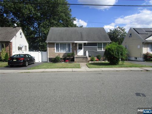 46 John St, Little Ferry, NJ, 07643-1829 | Card Image