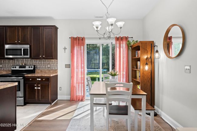 208 Murifield Dr, House other with 3 bedrooms, 3 bathrooms and 2 parking in Jacksonville NC | Image 6