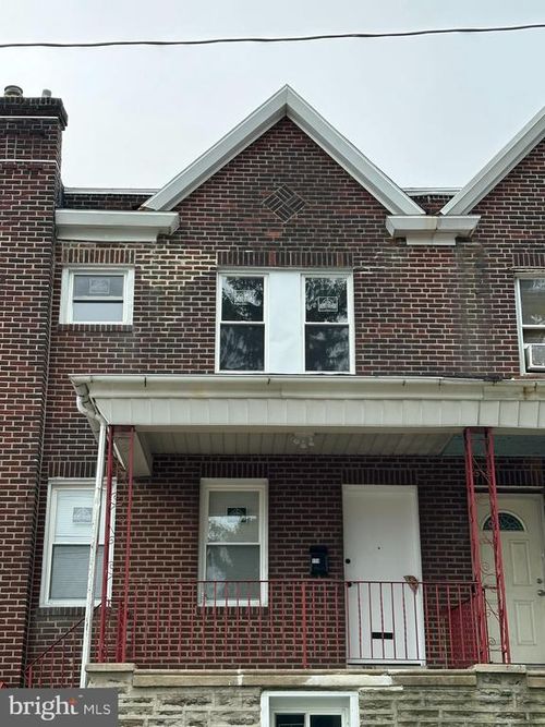 124 E Ruscomb St, PHILADELPHIA, PA, 19120-3940 | Card Image