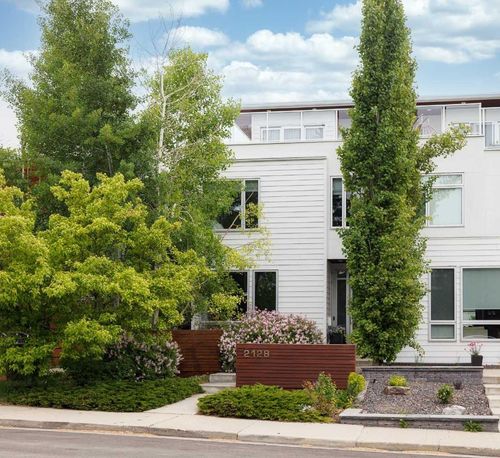 2128 27 Avenue Sw, Calgary, AB, T2T1H7 | Card Image