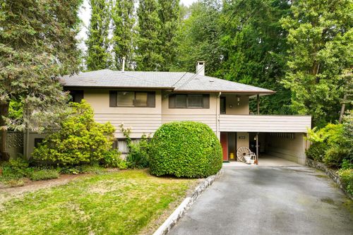 2830 Crestlynn Pl, North Vancouver, BC, V7J2S5 | Card Image