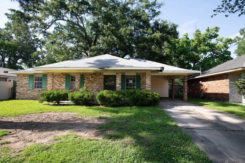 11555 E Black Oak Dr, Baton Rouge, LA, 70815-2328 | Card Image