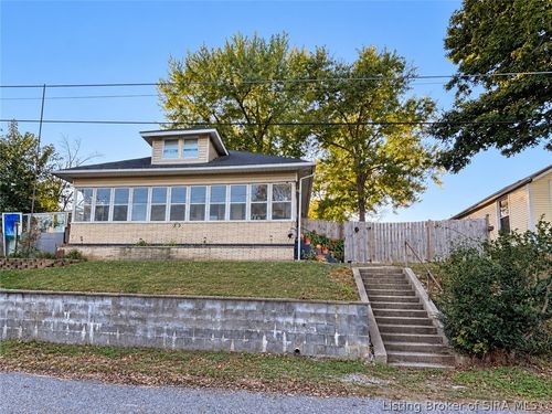 303 S Mill Street, Salem, IN, 47167 | Card Image