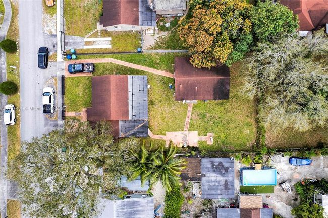 1900 Nw 88 Th St, Home with 0 bedrooms, 0 bathrooms and 4 parking in Miami FL | Image 28