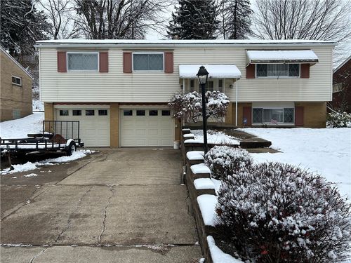 20 Falkirk Dr, Penn Hills, PA, 15235-4605 | Card Image