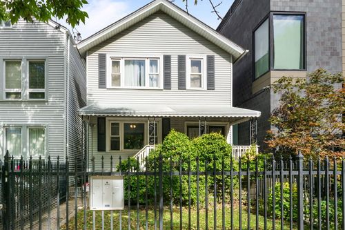 2052 Huron St, Chicago, IL, 60612-1304 | Card Image