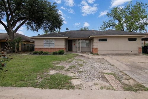 7941 Longridge Dr, Houston, TX, 77055-1510 | Card Image