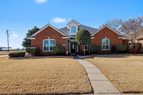 8615 Oakleaf Dr, Frisco, TX, 75035-3988 | Card Image