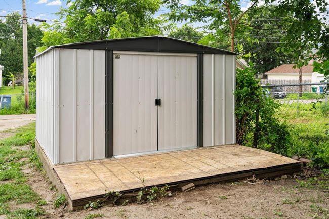 Storage shed | Image 28