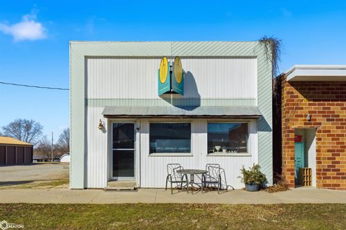 203 S Main St, Laurel, IA, 50141-7727 | Card Image