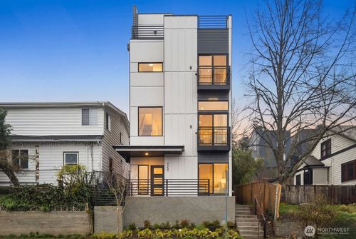 4559 34th Ave S, Seattle, WA, 98118-1603 | Card Image