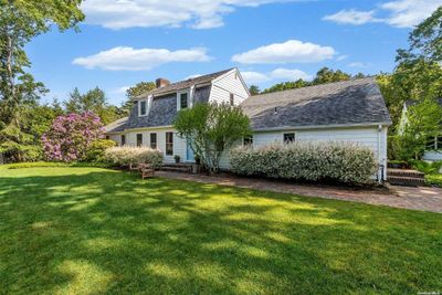 24 Squires Path, House other with 3 bedrooms, 3 bathrooms and null parking in East Hampton NY | Image 2