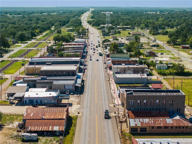 404 S Main St, Home with 0 bedrooms, 0 bathrooms and null parking in Calvert TX | Image 25