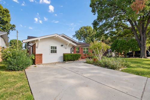 1910 R Ave, Plano, TX, 75074-5017 | Card Image