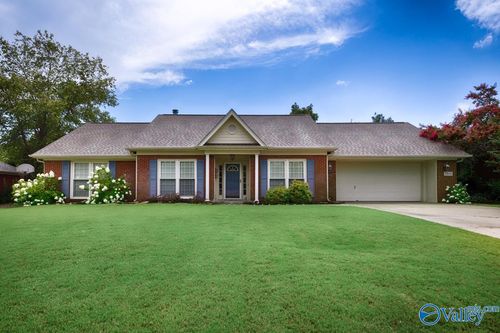 2819 Willowick Trl Se, Hampton Cove, AL, 35763-8689 | Card Image