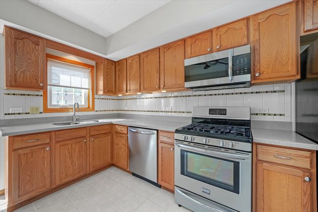 UNIT-2SW - 7767 Bristol Park Dr, Home with 2 bedrooms, 2 bathrooms and 1 parking in Tinley Park IL | Image 8