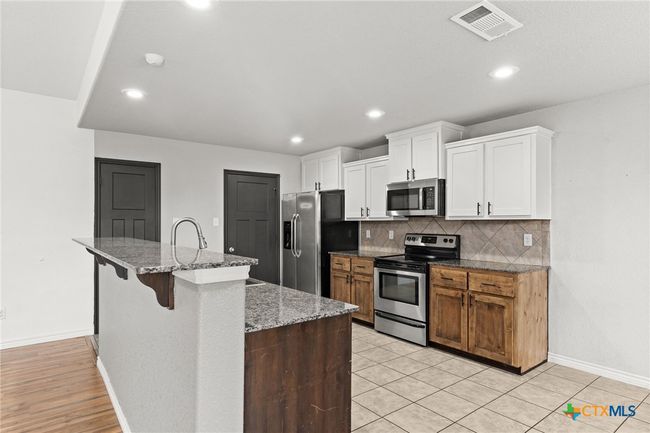 7302 Spirit Of The West Dr, House other with 4 bedrooms, 2 bathrooms and null parking in Killeen TX | Image 5