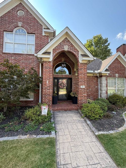 8 Bayonne Ct, Little Rock, AR, 72223-9108 | Card Image