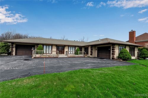right-9400 Wehrle Drive, Clarence, NY, 14031 | Card Image