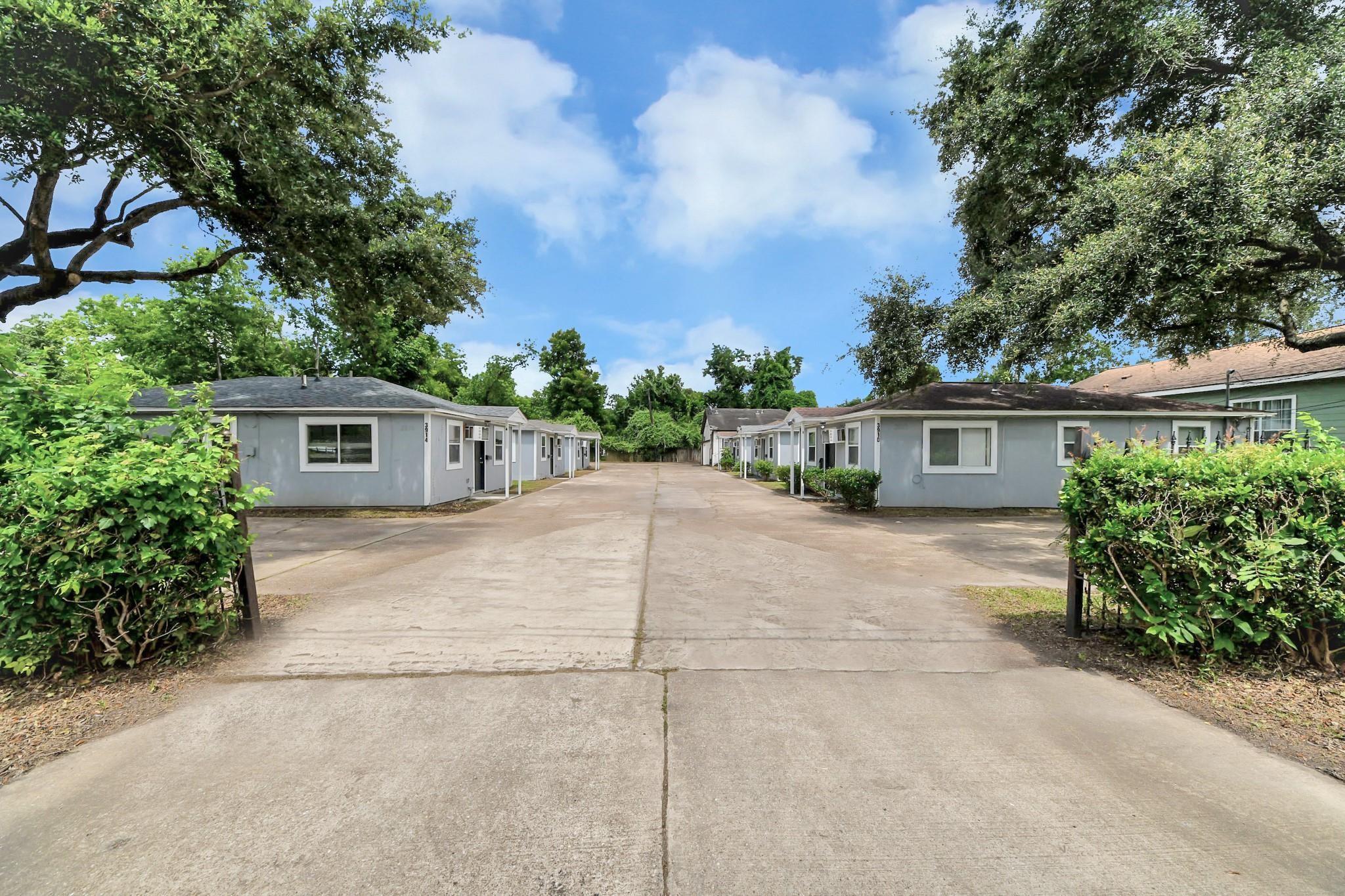 Residential Income in Houston