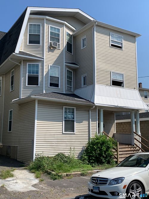 fl-3rd-231 Spring St, Bridgeport, CT, 06608-1149 | Card Image