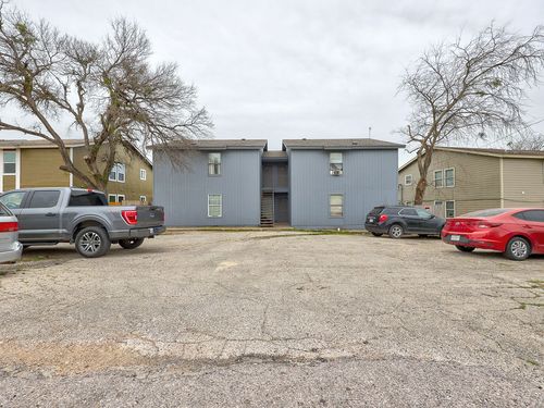 8307 Garcreek Cir, Austin, TX, 78724-4047 | Card Image