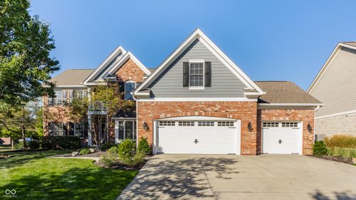 1032 Watertown Dr, Westfield, IN, 46074-8152 | Card Image