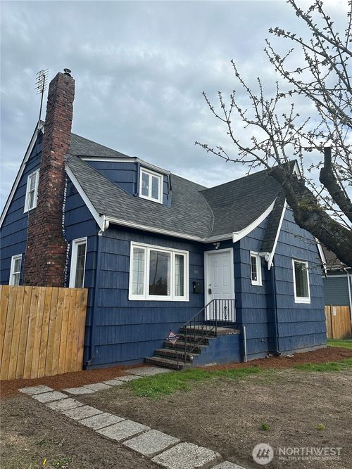414 2nd Ave S, Kent, WA, 98032-5847 | Card Image