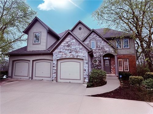 521 S Minter Rd, Grain Valley, MO, 64029-9628 | Card Image