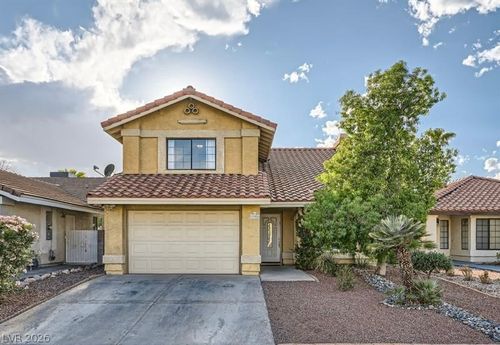 135 Primero Way, Henderson, NV, 89074-2437 | Card Image