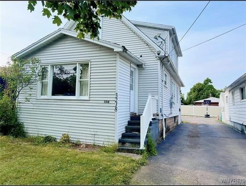 upper-3218 North Avenue, Niagara Falls, NY, 14305 | Card Image
