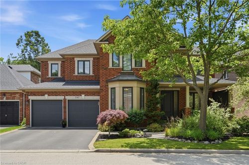 5347 Jameson Cres, Burlington, ON, L7L6Z1 | Card Image