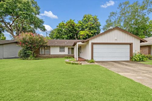 5431 Creekbend Drive, Houston, TX, 77096 | Card Image