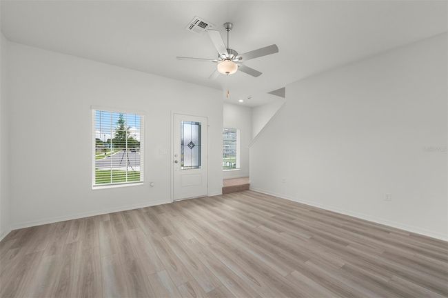 13458 Leaping Water Way, House other with 3 bedrooms, 3 bathrooms and null parking in ASTATULA FL | Image 6