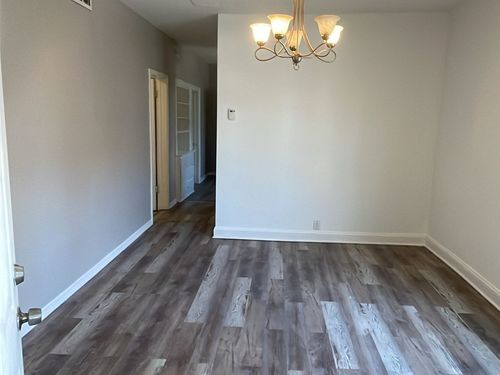 8400 S Burley Ave, Chicago, IL, 60617-2615 | Card Image