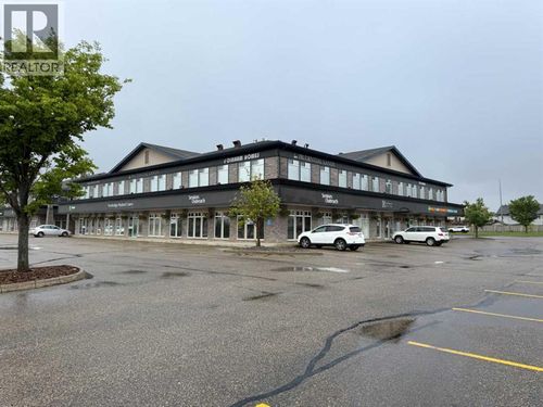 10127 121 Ave, Grande Prairie, AB, T8V7V3 | Card Image