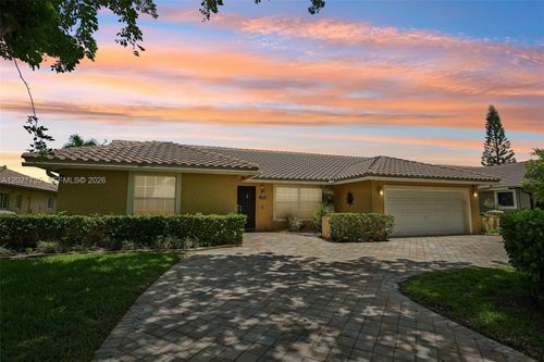 483 Nw 107th Ave, Coral Springs, FL, 33071-7923 | Card Image