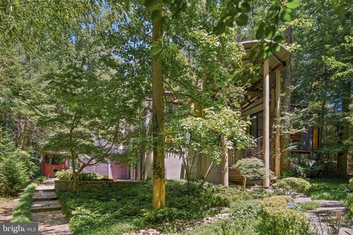 7700 Old Dominion Dr, MCLEAN, VA, 22102-2001 | Card Image