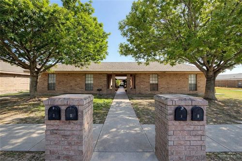 813 Los Tesoros Dr, Pharr, TX, 78577-2143 | Card Image